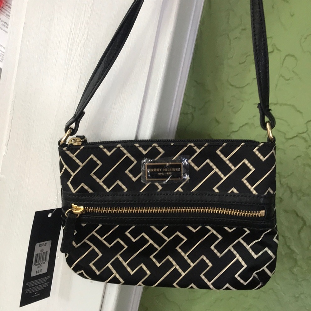 Tommy Hilfiger mini purse. Authentic, with tag.
